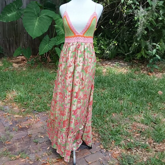 Miss June Paris Dresses & Skirts - Miss June Paris Womens Neat Shimmering Crochet Boho Halter Maxi Dress 🍃 🌷🌿💕